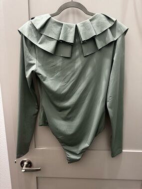 Ruffled Collar Long-Sleeve Bodysuit in Sage Green